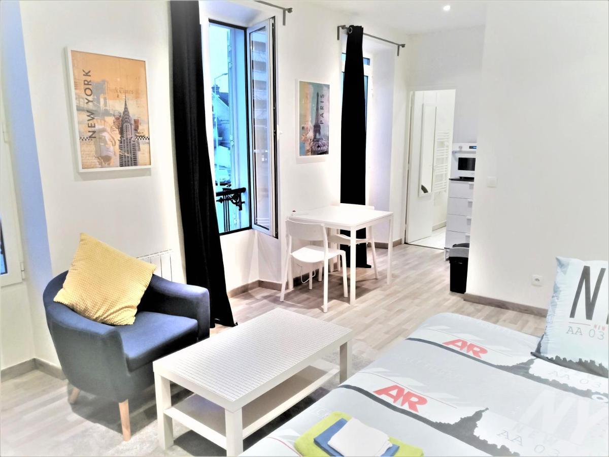 Appartement Proche Centre Ville, Gare Et Autoroute Melun Luaran gambar