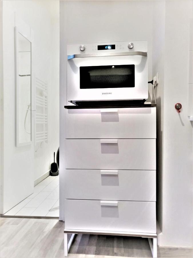 Appartement Proche Centre Ville, Gare Et Autoroute Melun Luaran gambar
