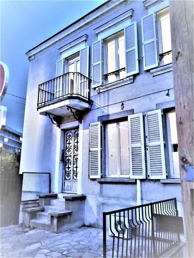 Appartement Proche Centre Ville, Gare Et Autoroute Melun Luaran gambar