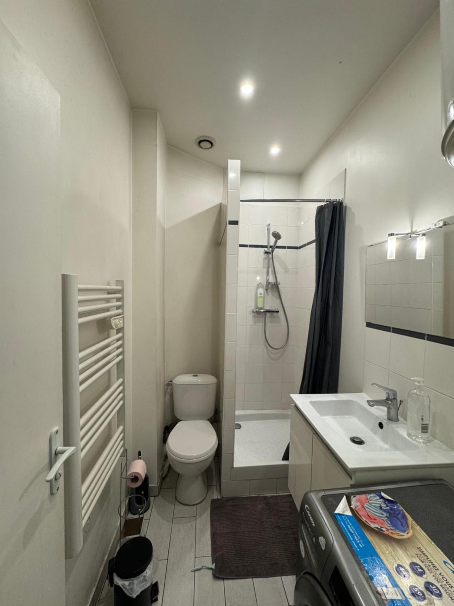 Appartement Proche Centre Ville, Gare Et Autoroute Melun Luaran gambar
